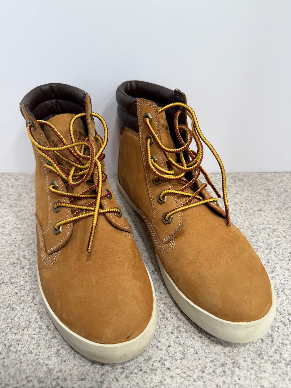 TIMBERLAND Dausette Boots - Women’s Size 7.5 - Wheat Nubuck Sneaker A1KLZ